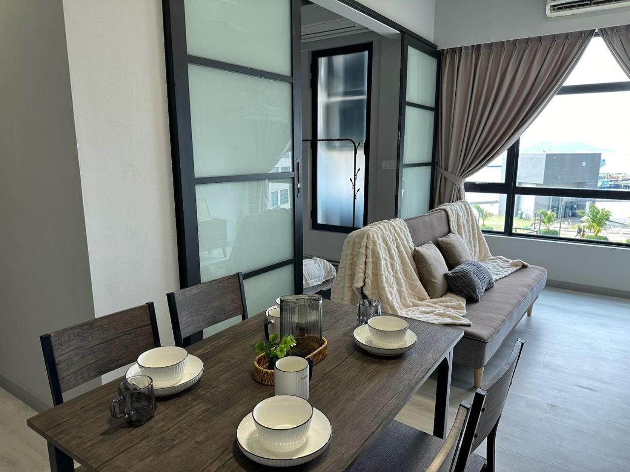 Apartamento Jesselton Quay Sea & Pool View For 6 Pax Kota Kinabalu Exterior foto